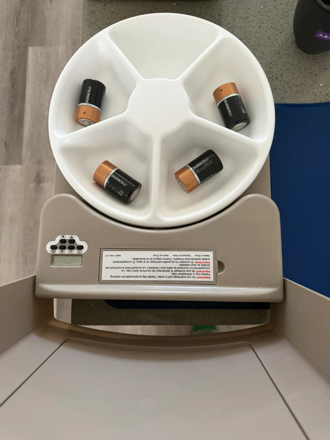 PetSafe Automatic Pet Feeder - photo 2