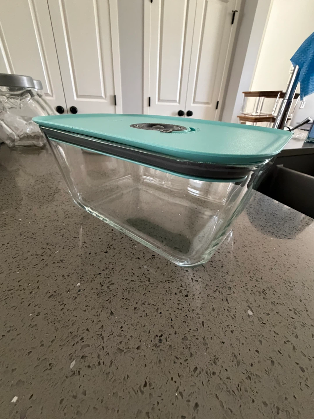 Anchor Hocking Glass Loaf Pan with Teal Lid