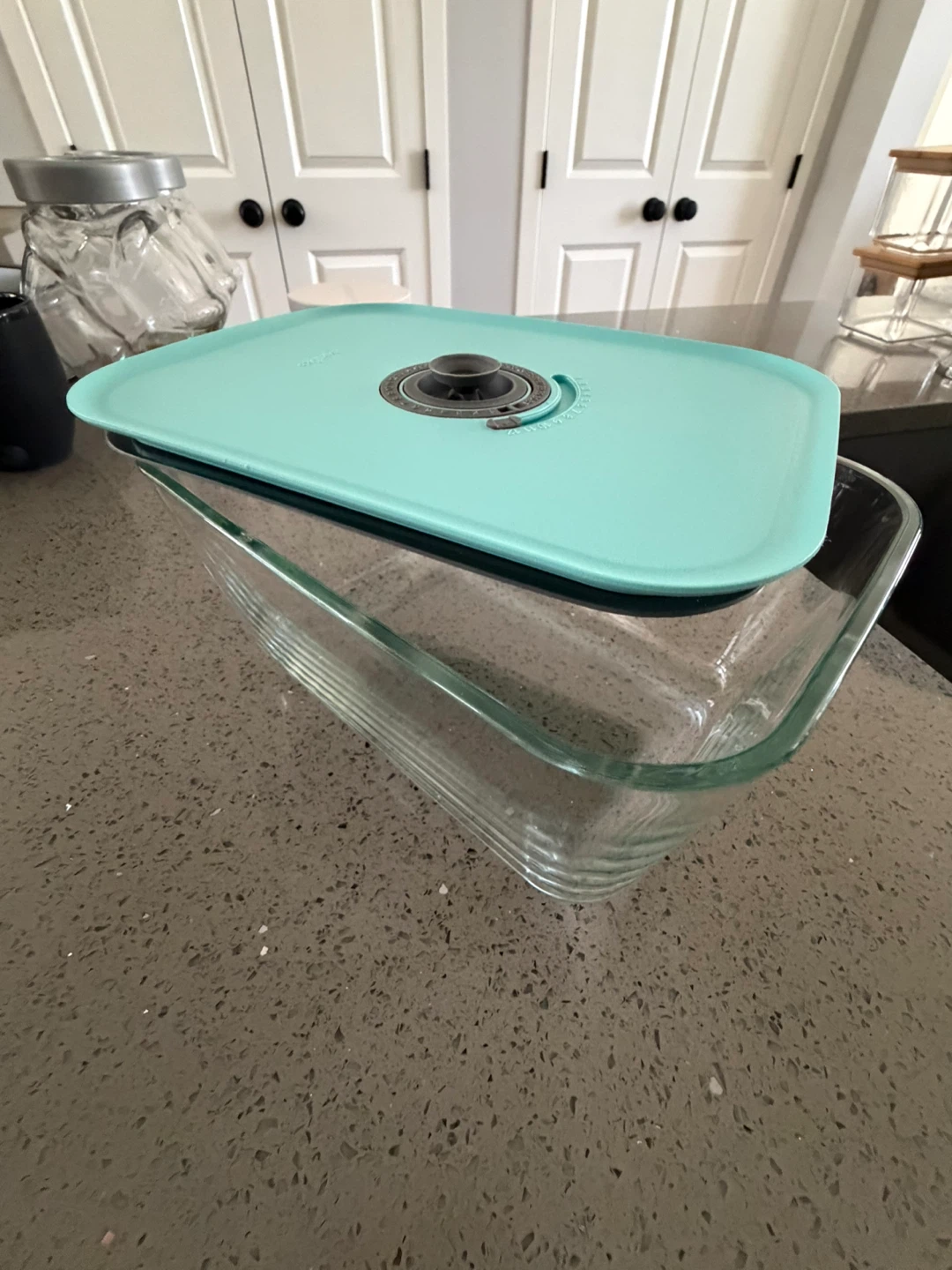 Anchor Hocking Glass Loaf Pan with Teal Lid - photo 3