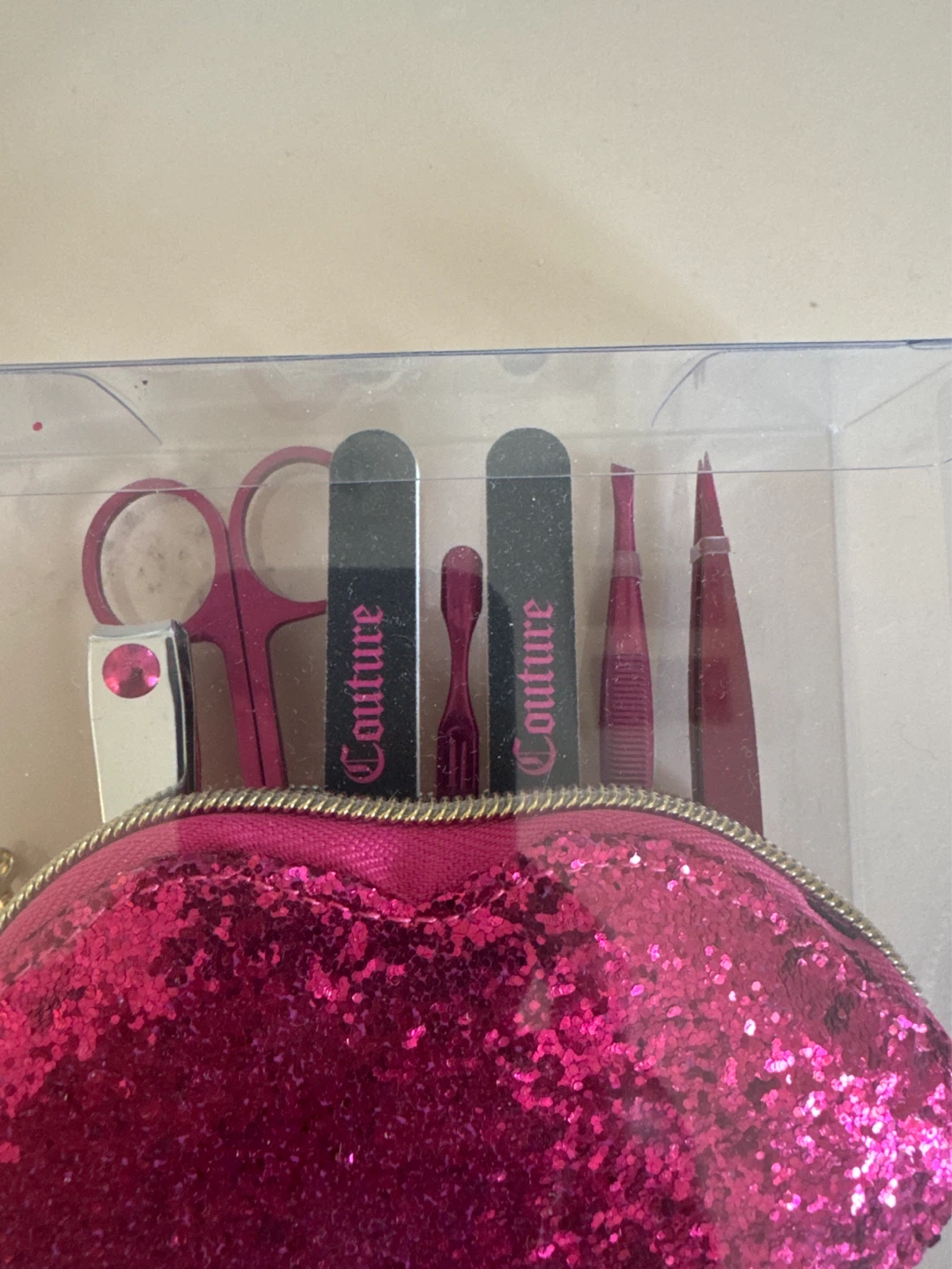 Juicy Couture 7-Piece Beauty Grooming Set with Lip Case - photo 4