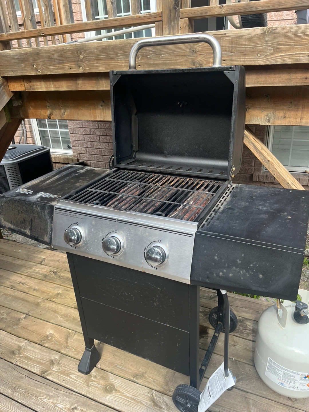 3-Burner Propane Grill - photo 2