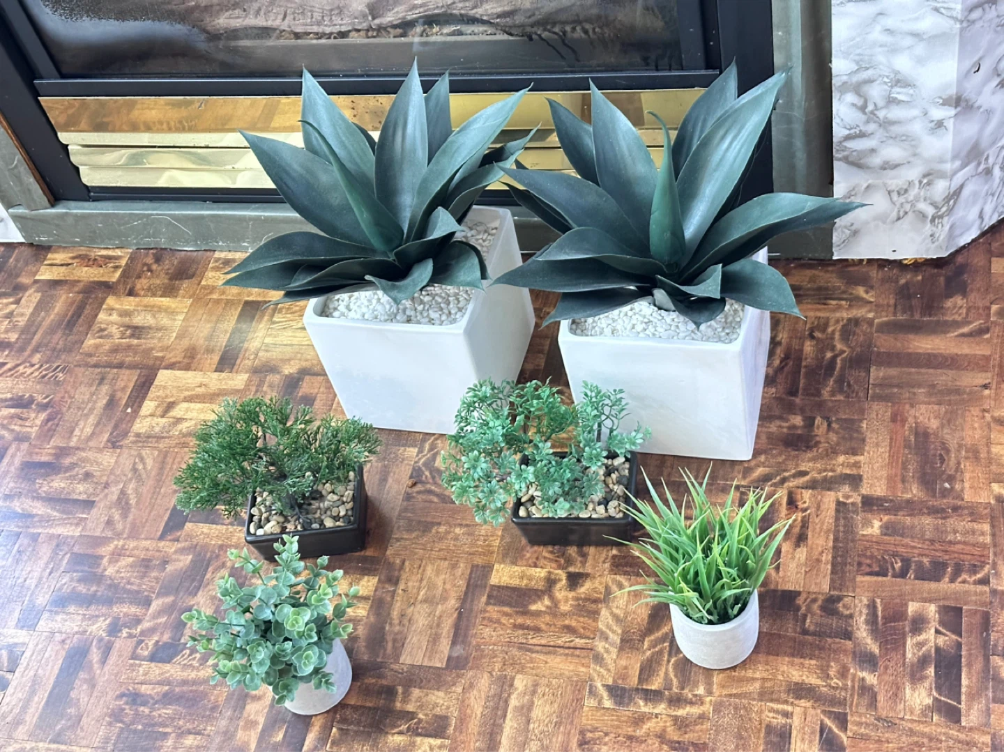 artificial plants
