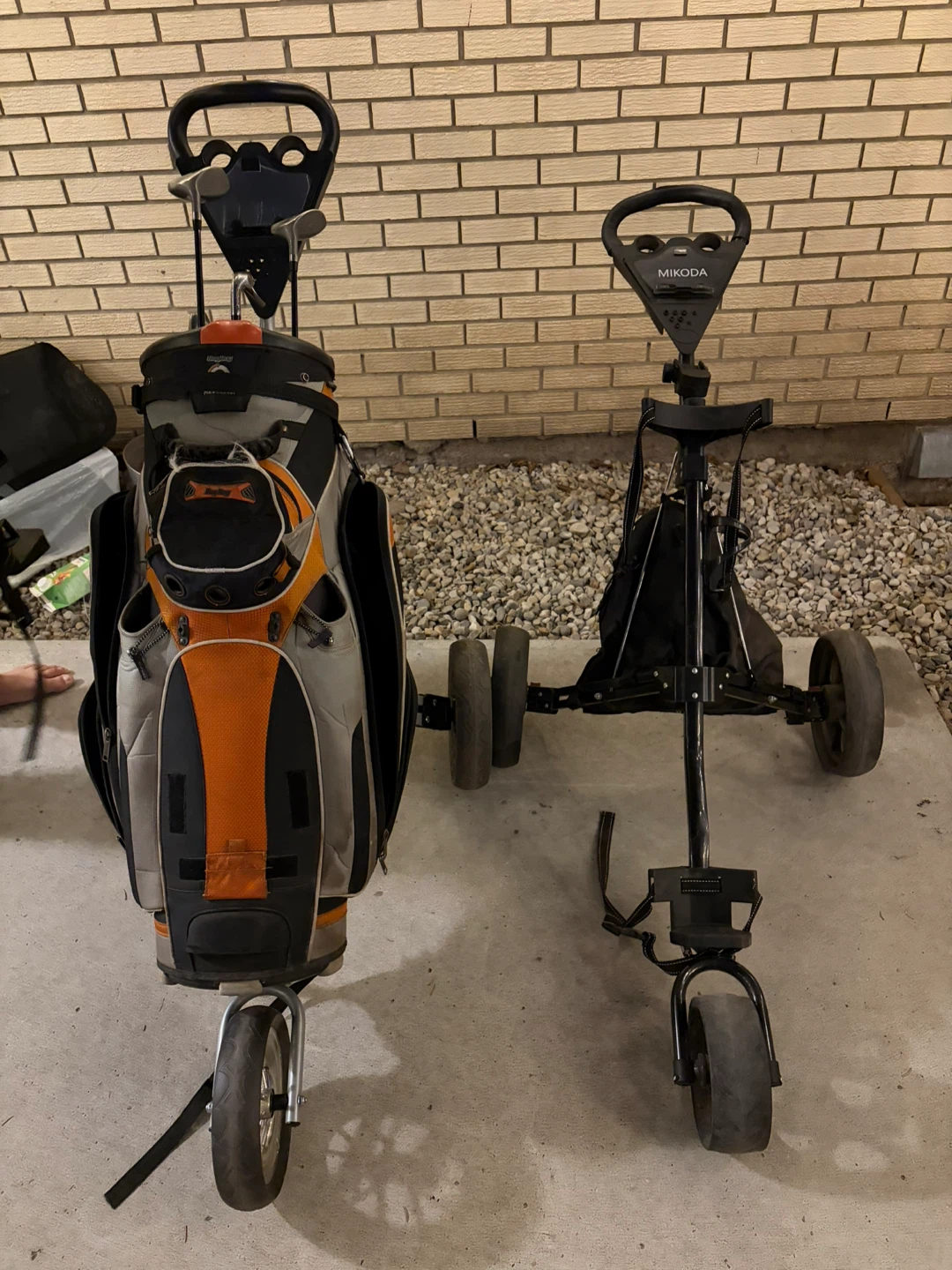 Golf Club Set with Bag and Push Carts - photo 4