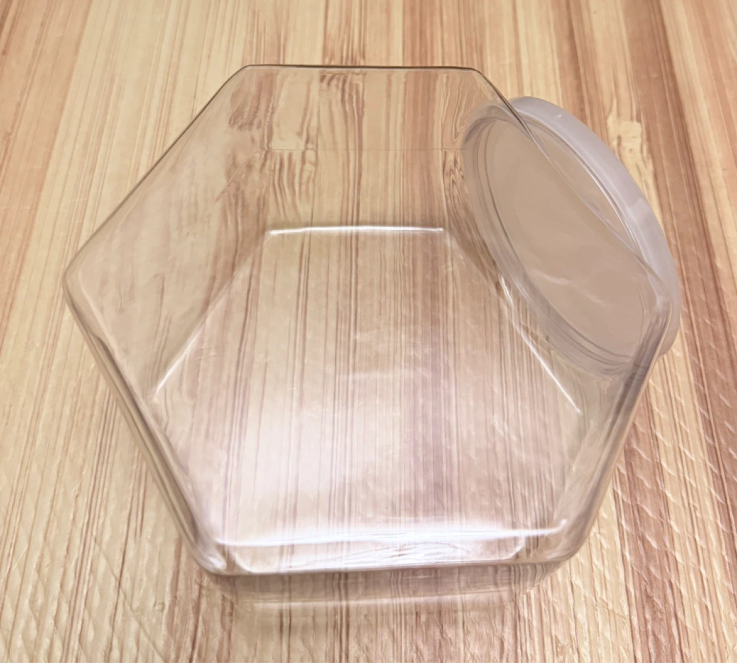 Set of 5 Clear Hexagonal Plastic Storage Containers with Lids - photo 2