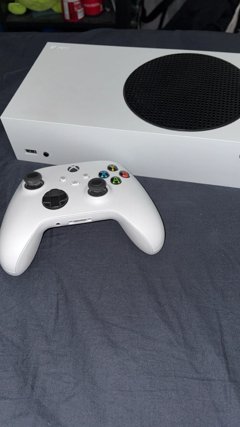 Xbox Series S Console with Controller and Headset - photo 3