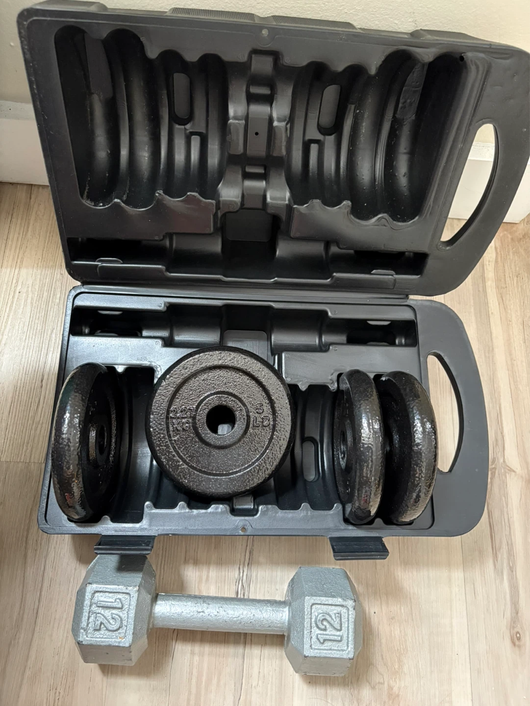 Adjustable Dumbbell Set with Case - photo 2