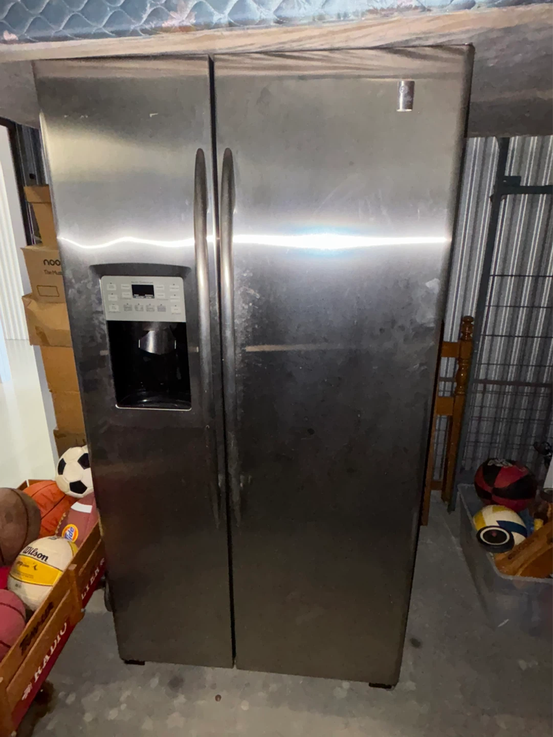 GE Profile side by side fridge/freezer - photo 5
