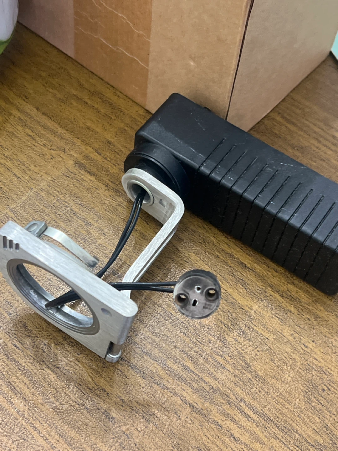 Juno Lighting T-538N Track Light Fixture