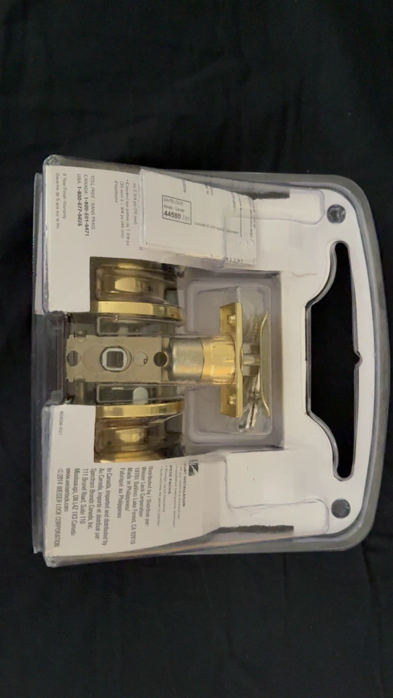 Weiser Safe Lock Keyed Entry Door Knobs - photo 2