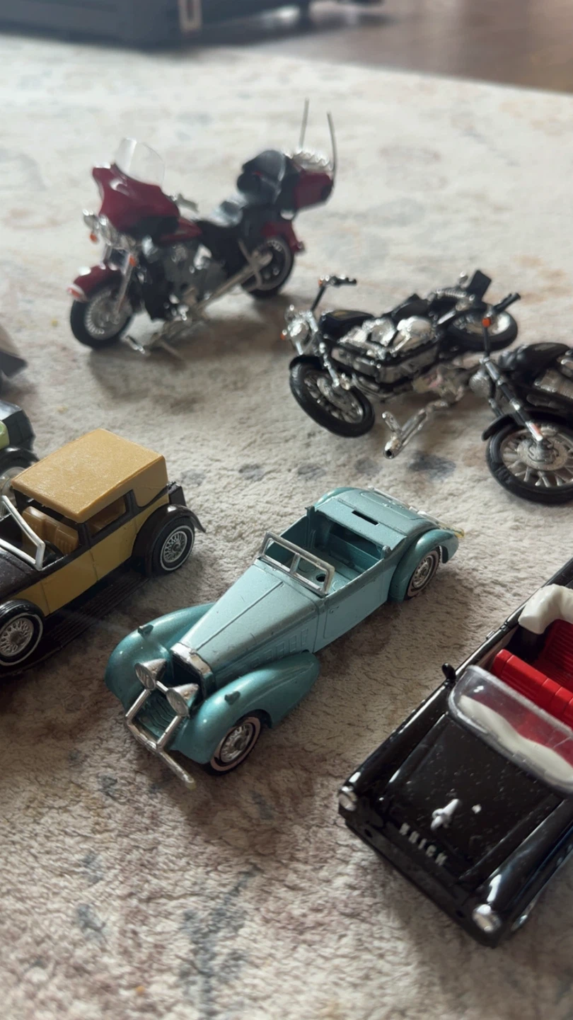 Assorted Die-cast Model Cars and Motorcycles - photo 3