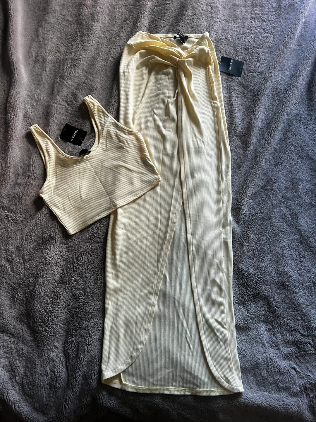 Forever 21 Ribbed Crop Top and Wrap Skirt Set - photo 3