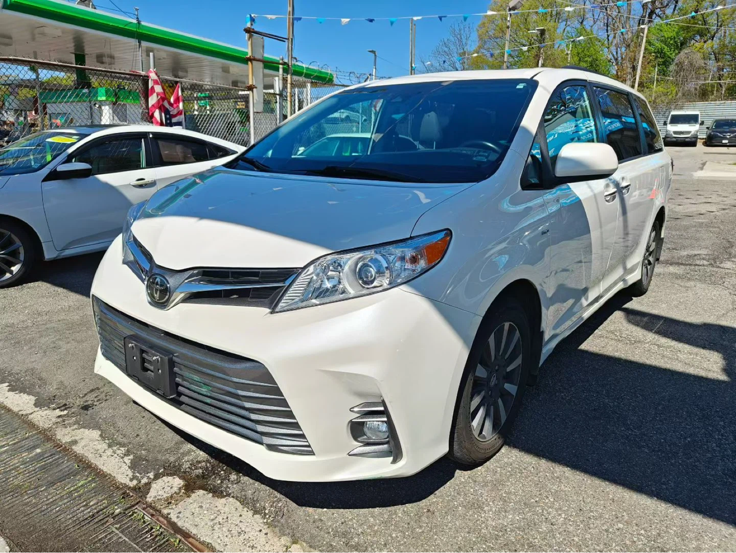 2019 Toyota Sienna XLE AWD