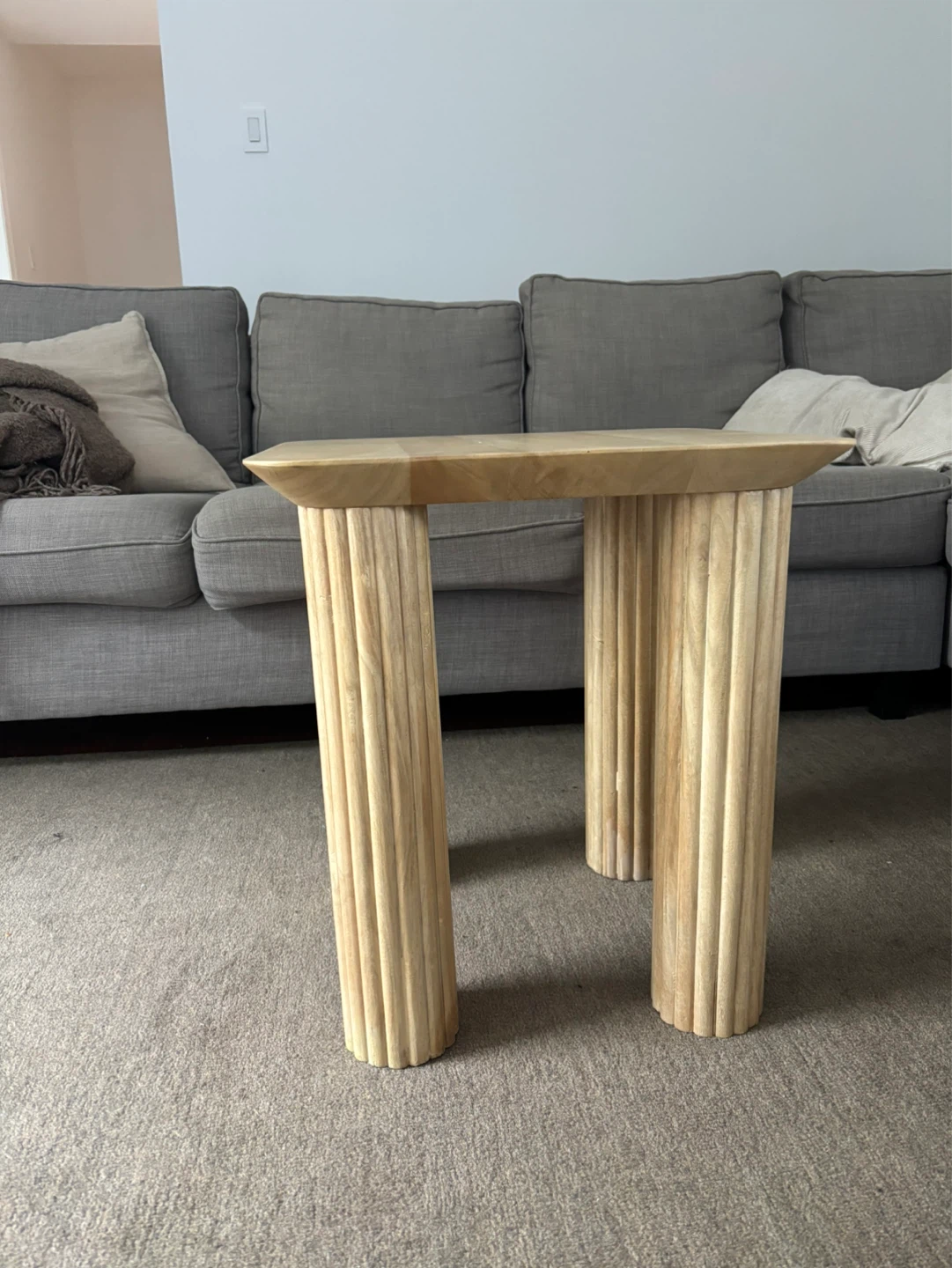 Oak wood end table