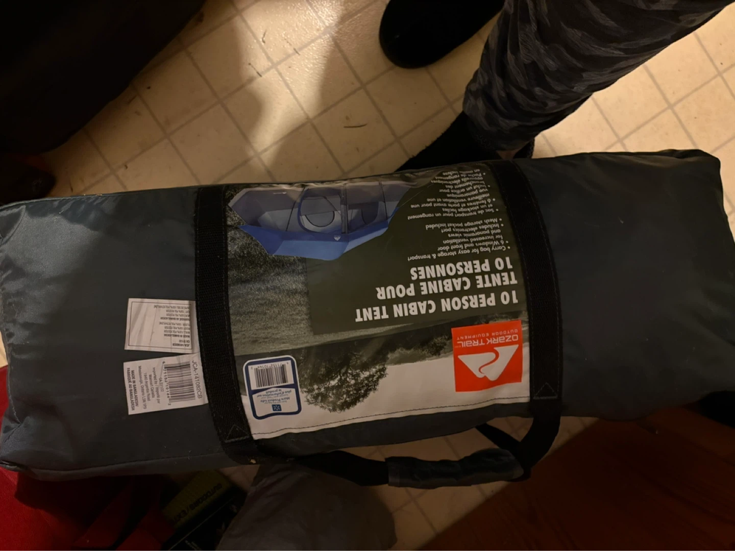 Intex Queen Dura-Beam Outdoor Airbed + 10 man tent - photo 2