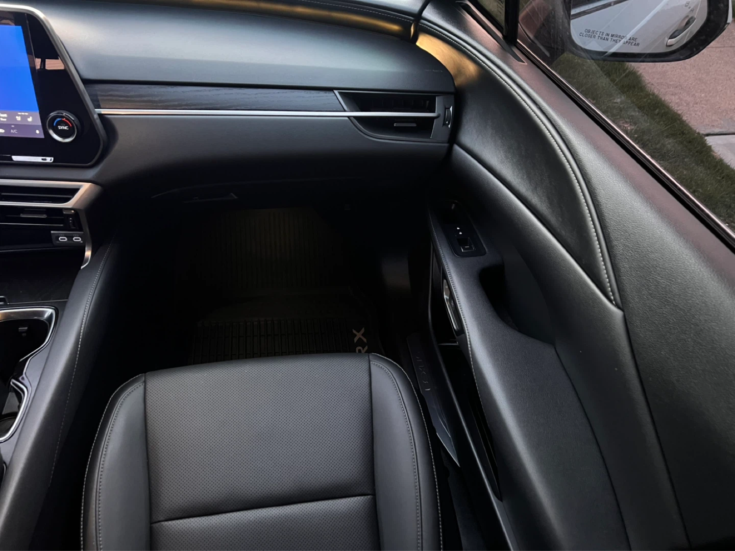 2023 Lexus RX 350 - photo 4