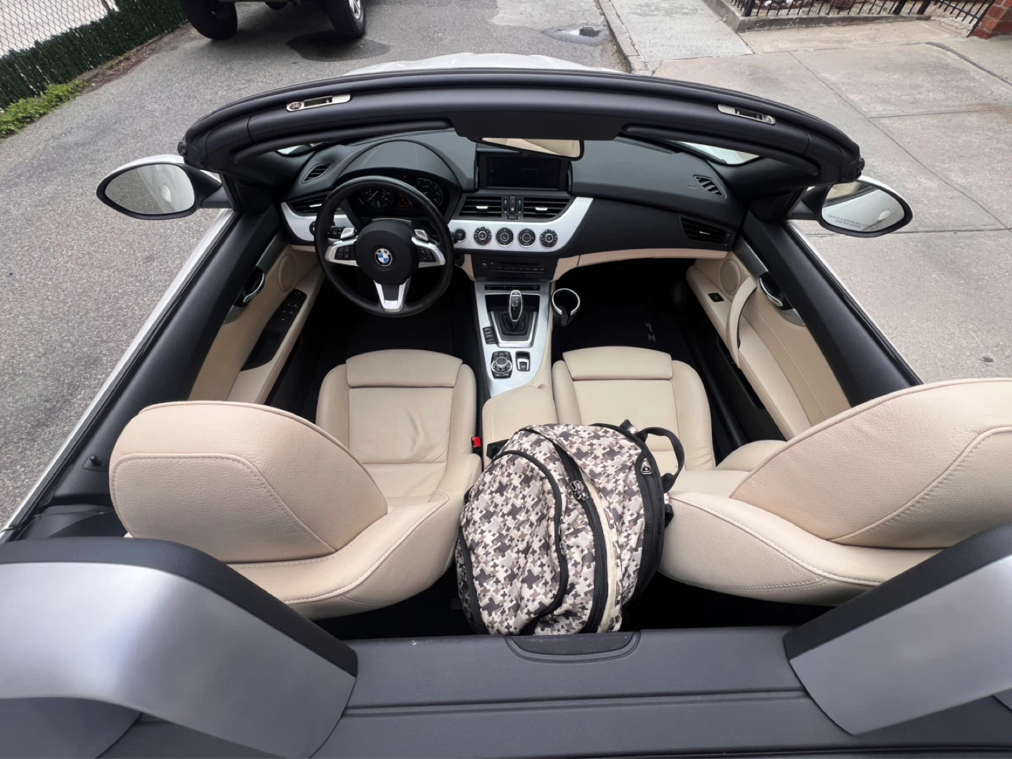 2010 BMW Z4 sDrive35i - photo 2