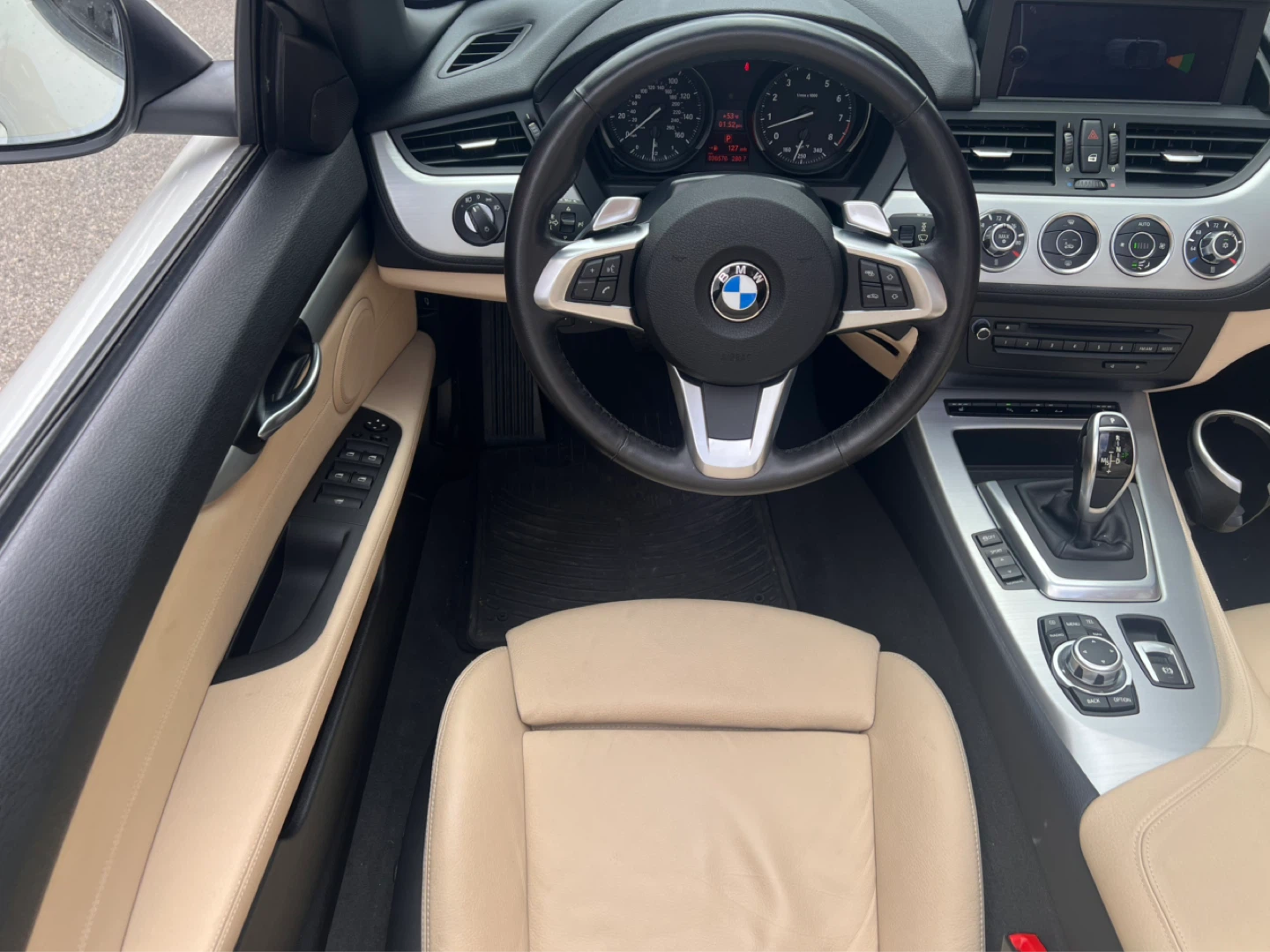2010 BMW Z4 sDrive35i - photo 3