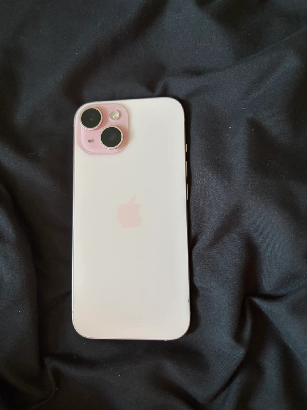 Apple iPhone 15 - photo 2
