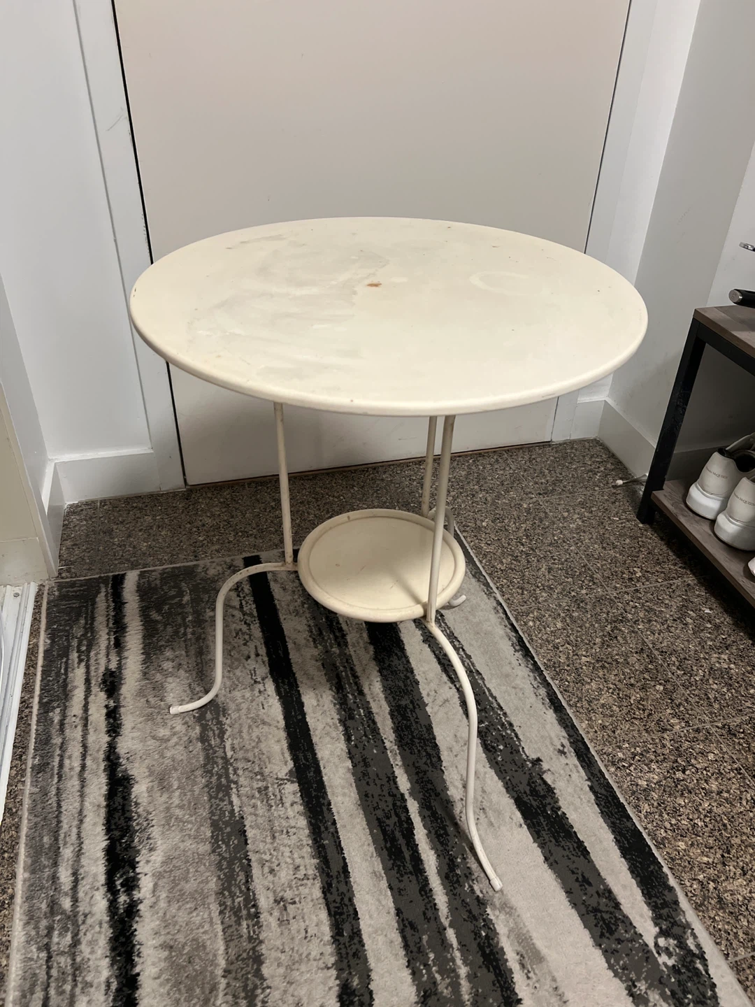 Round Metal Side Table for patio