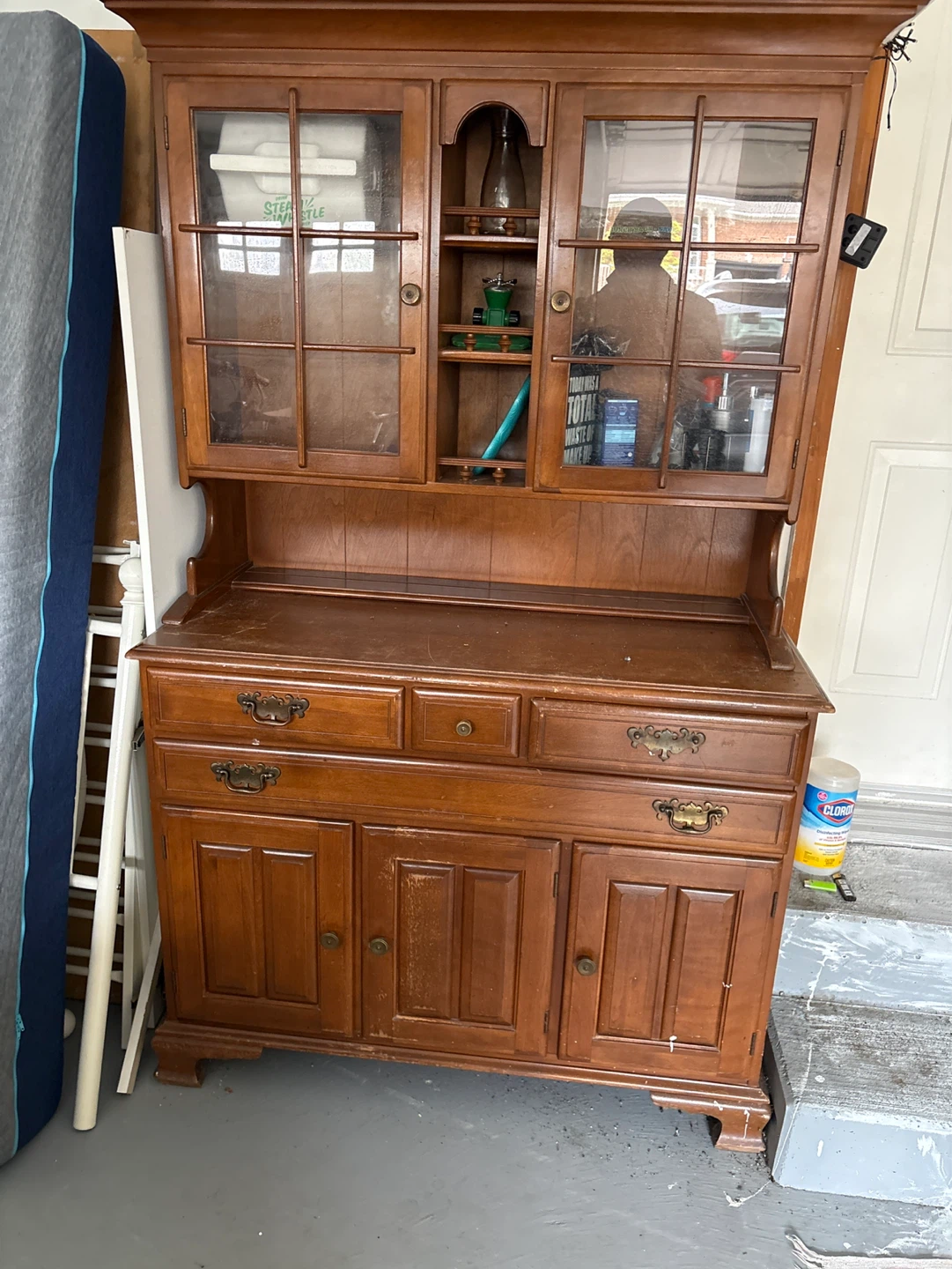 Solid Wood China Cabinet / Buffet