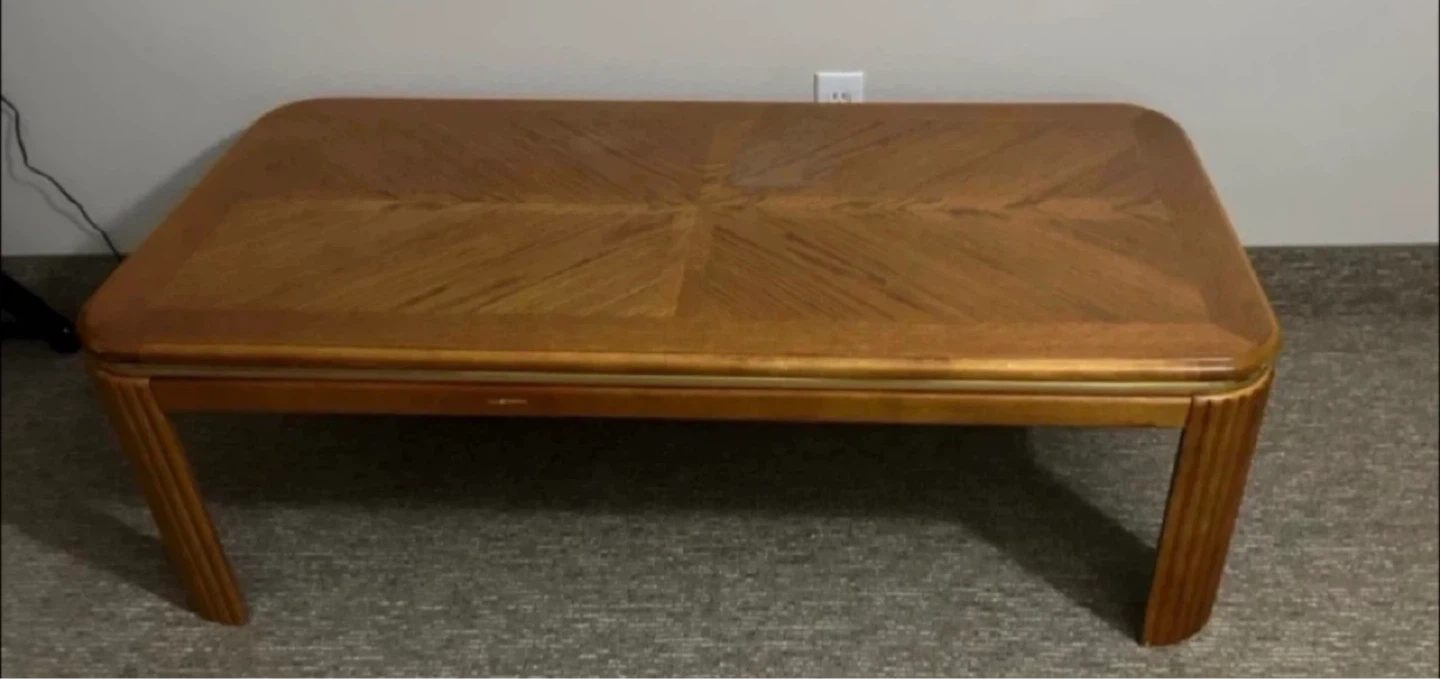 🌱 Large Wooden Coffee Table - photo 2