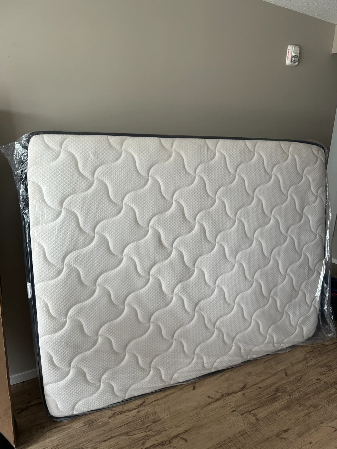 Queen Mattress - photo 2