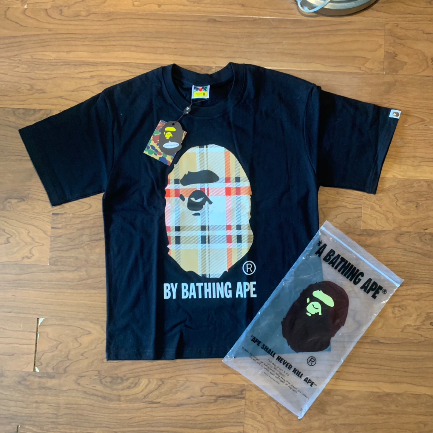 Bathing ape X Burberry