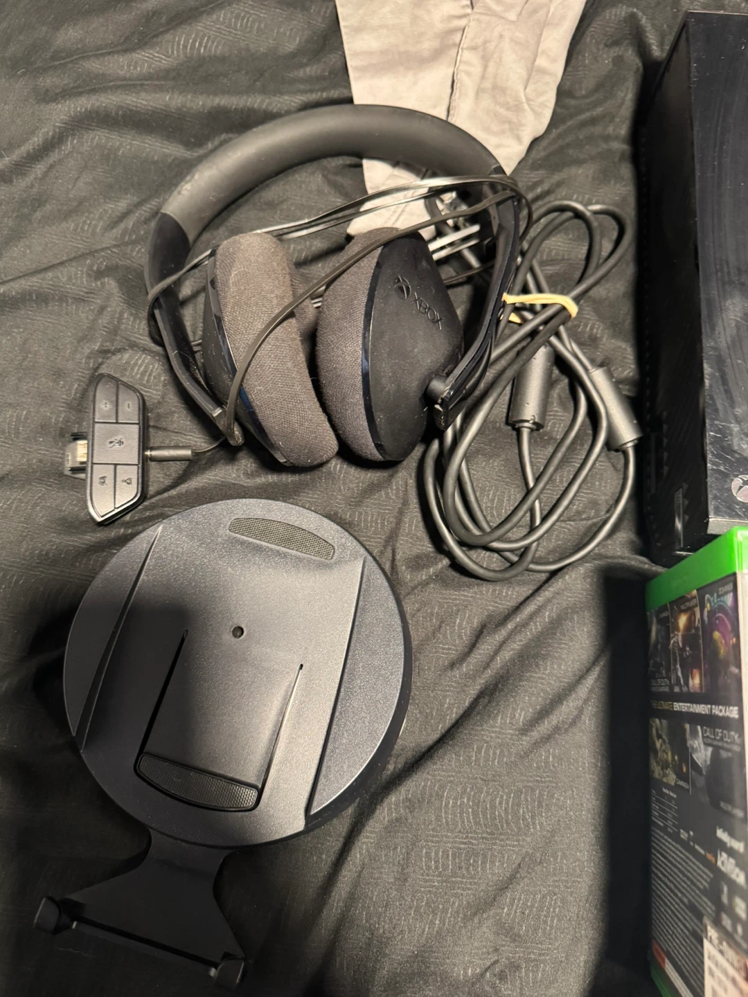 Xbox One Console Bundle with Games and Accessories - photo 2