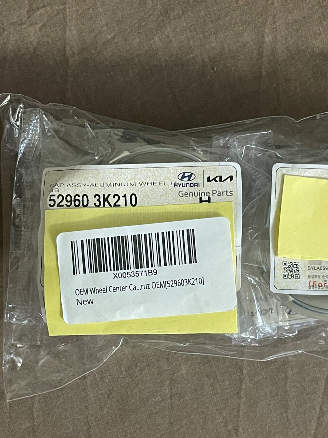 Hyundai 4x OEM Wheel Center Caps 52960 3K210 - photo 3