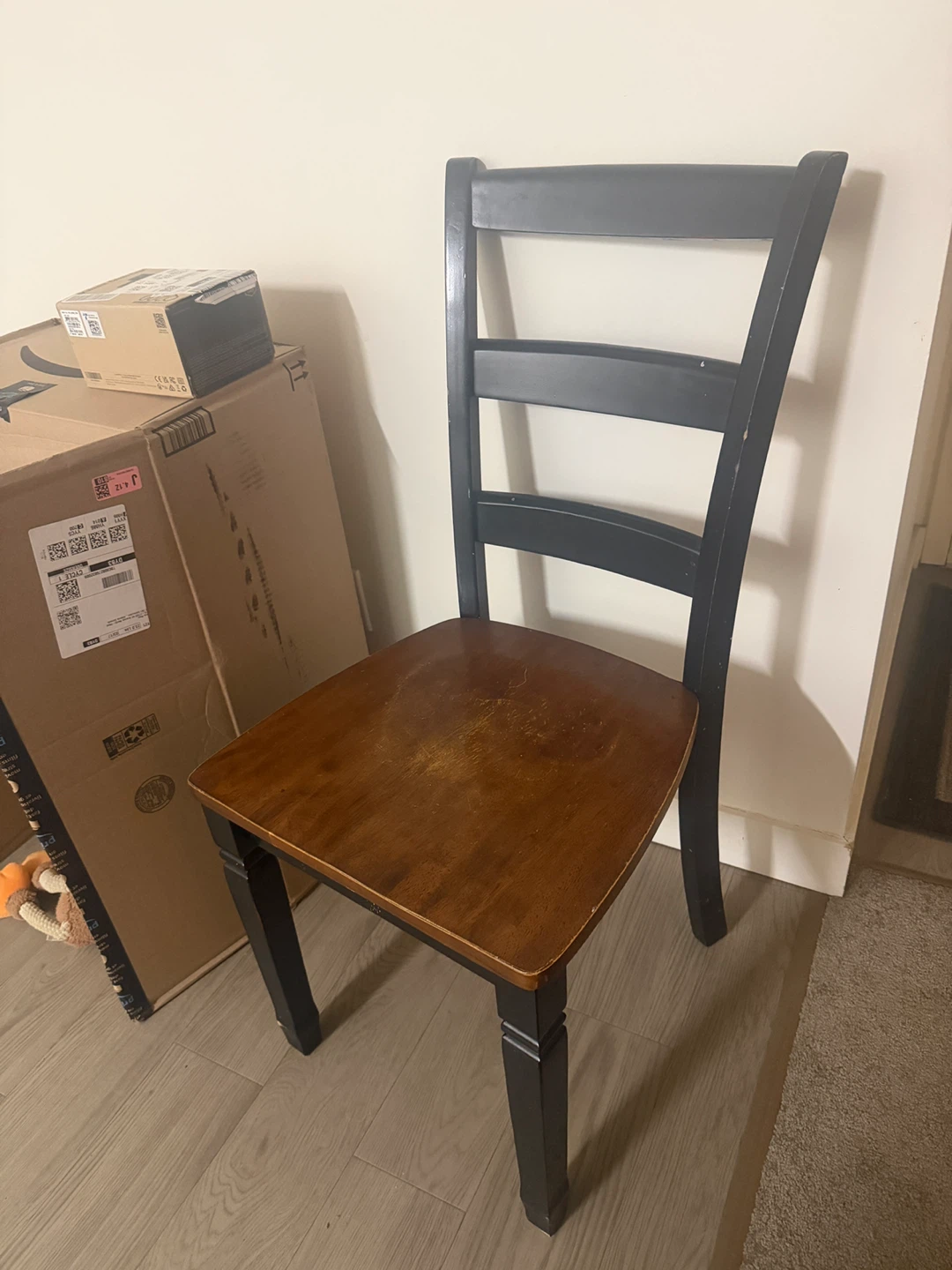 Wooden Dining Chairs (4 nos) - photo 2
