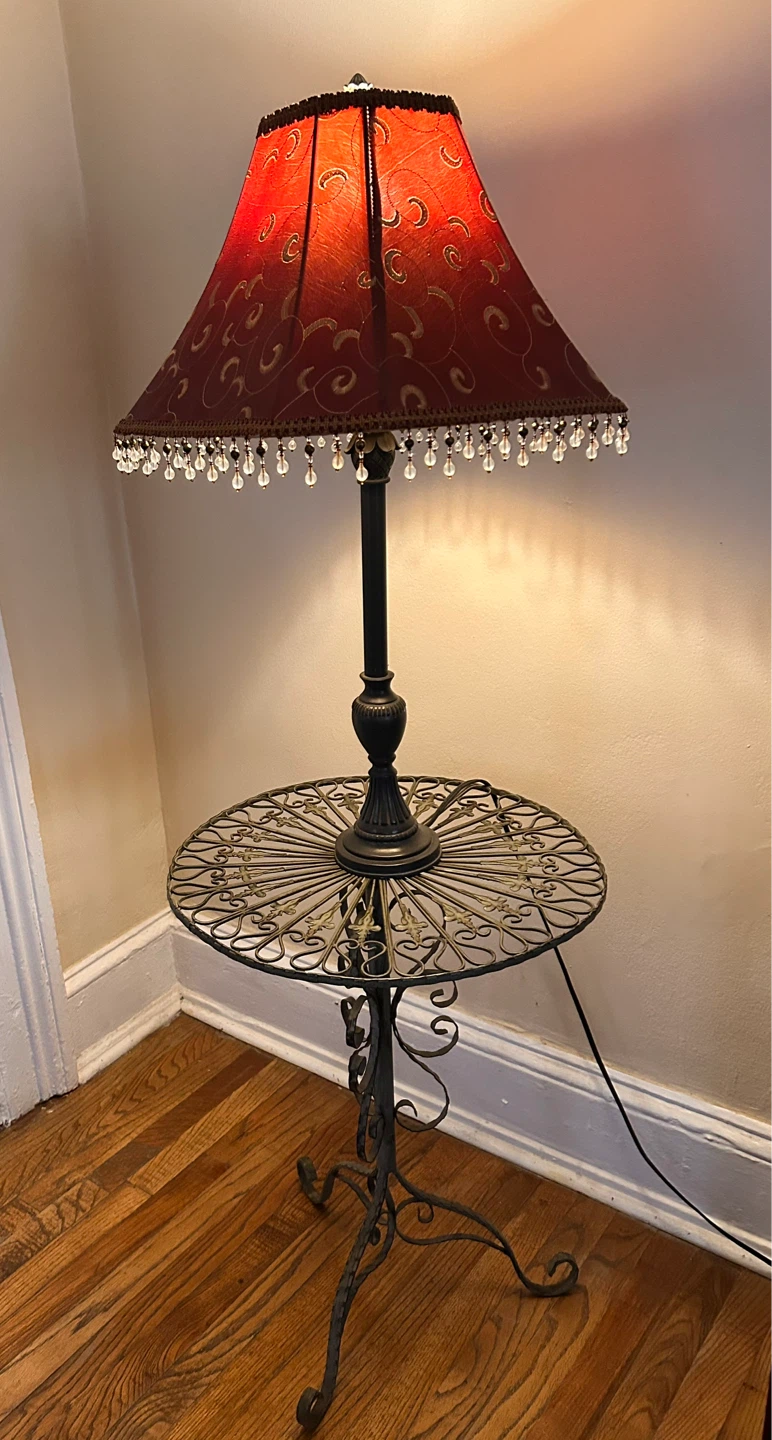 Metal bistro side 19 x 25 plus red lamp - photo 4