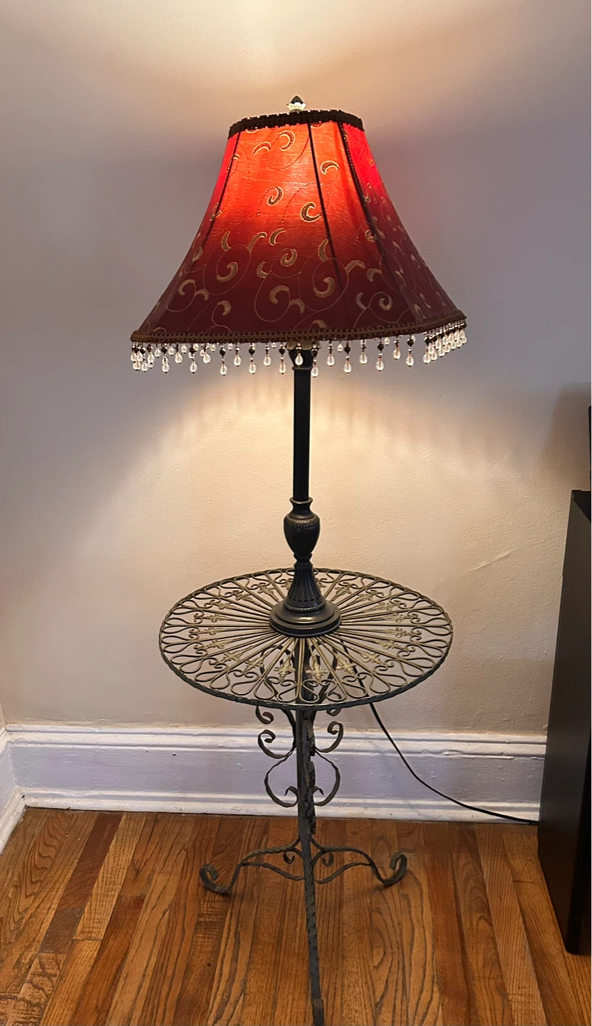 Metal bistro side 19 x 25 plus red lamp - photo 2