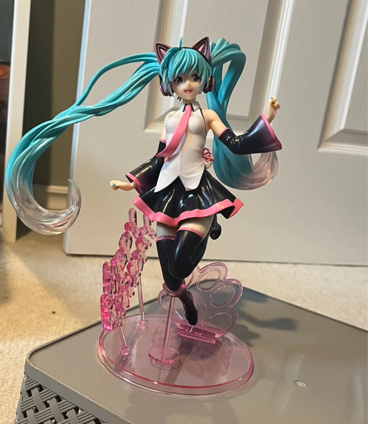 Hatsune Miku Birthday Happy Cat Figure - photo 2