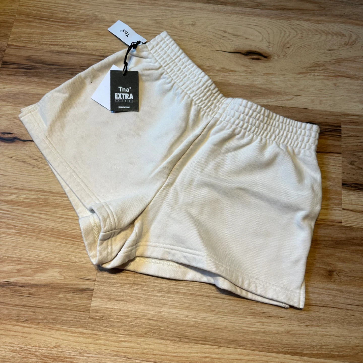 Tna Extra Perfect Fleece Shorts Cream XS