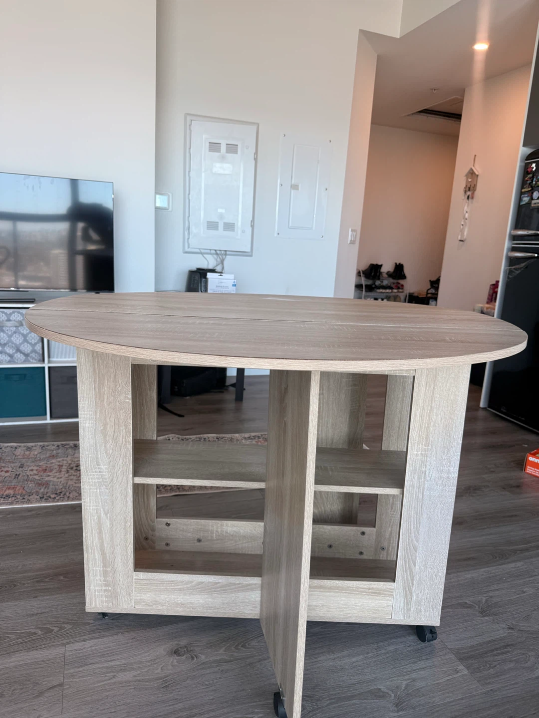 Round Drop Leaf Table with Shelving - photo 3