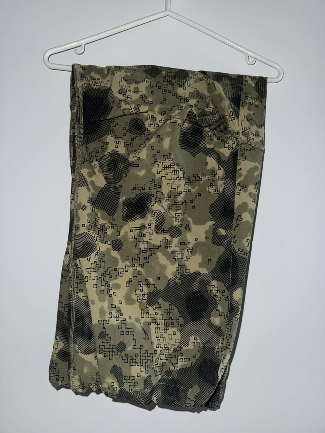 Men’s Nike Tech Woven Pant AOP - Size Large - photo 3