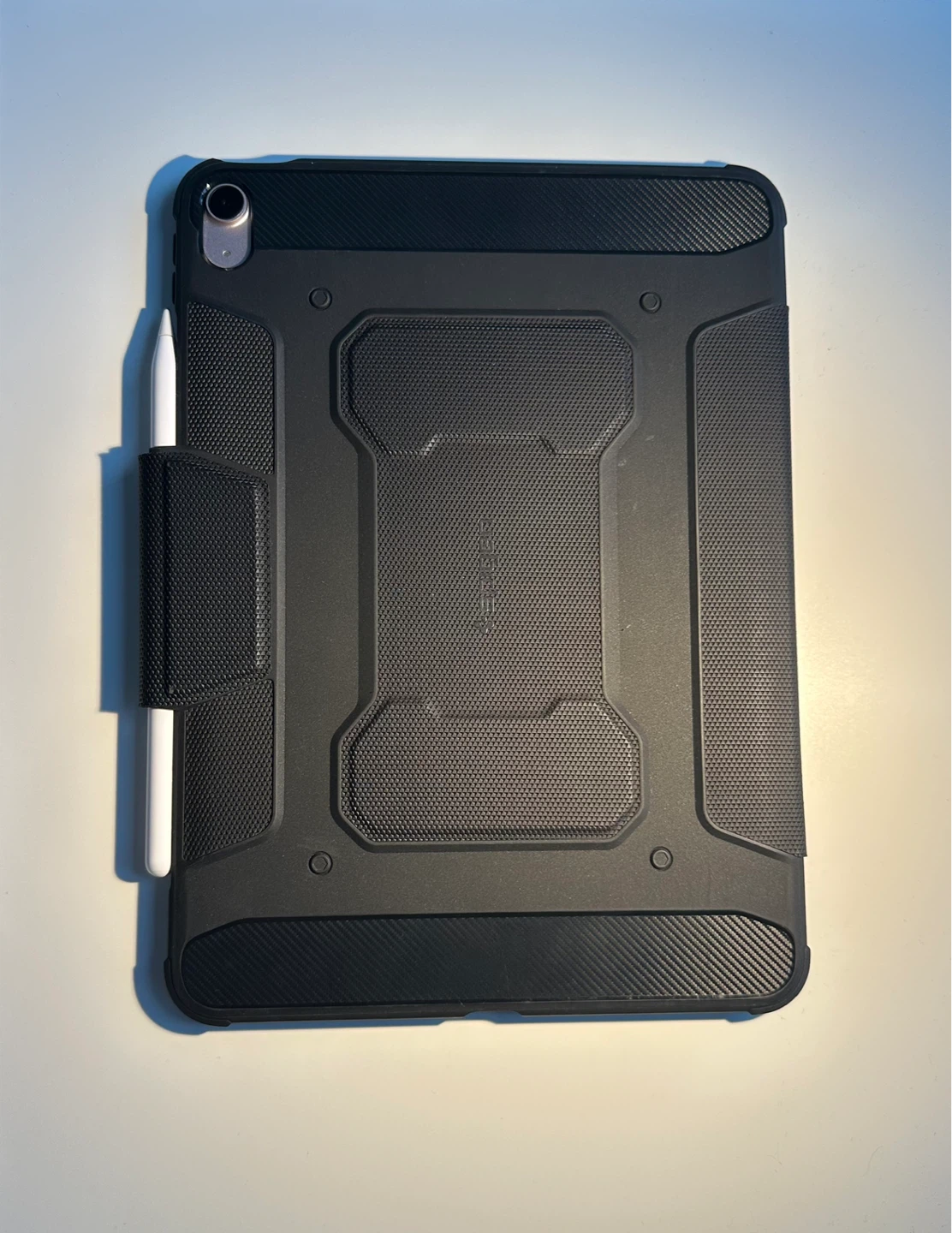 iPad Air M1 64GB + Apple Pencil 2 + Case (Excellent)