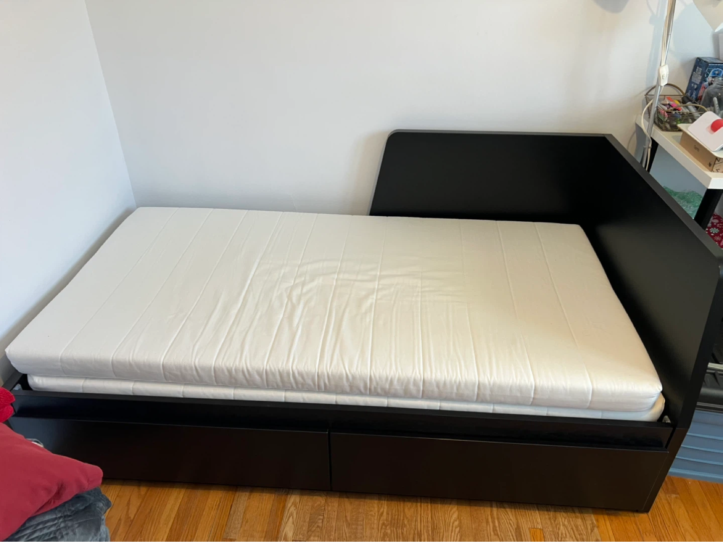 IKEA expandable day bed