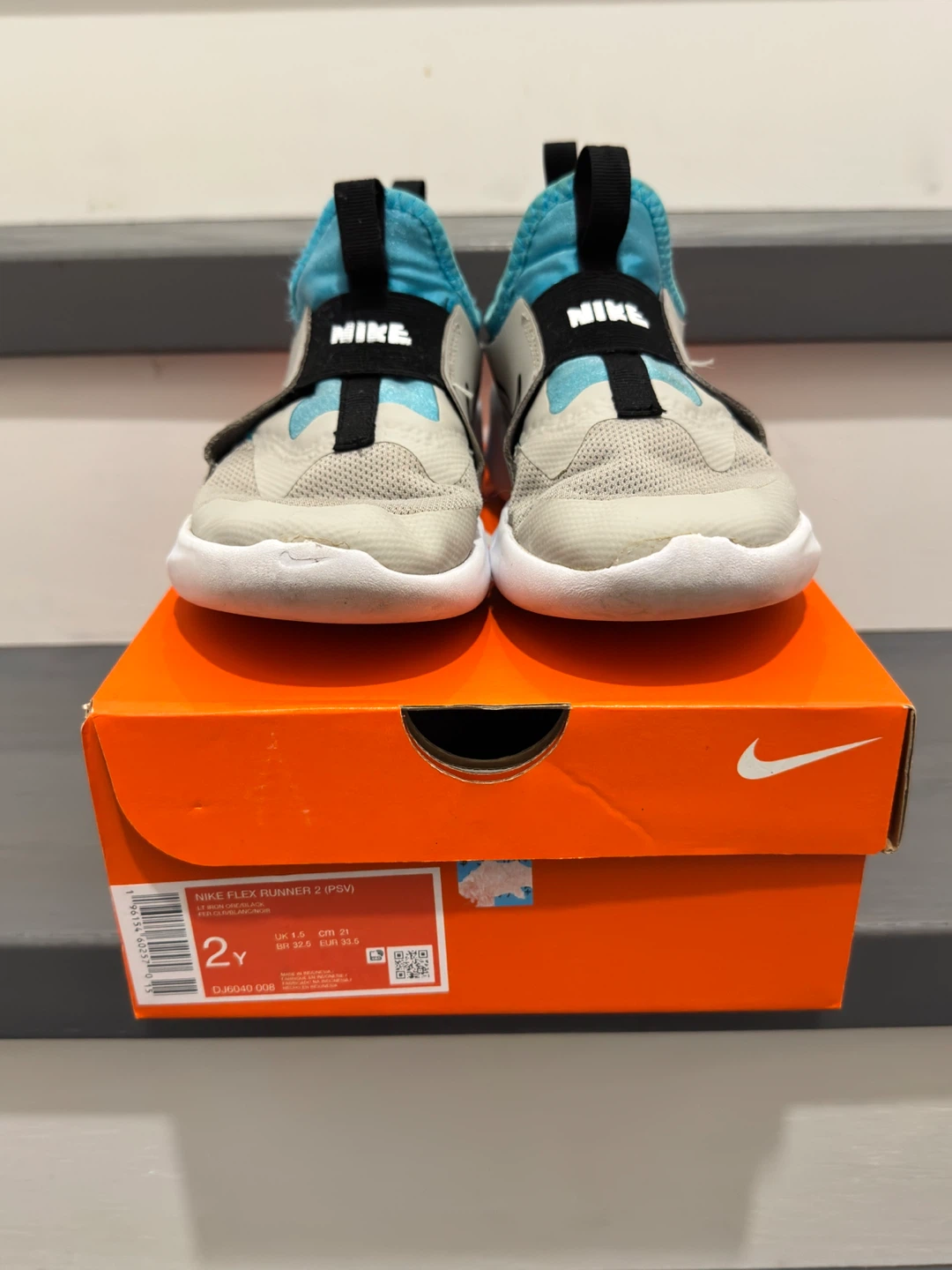 Nike kids runners shoes size 2Y