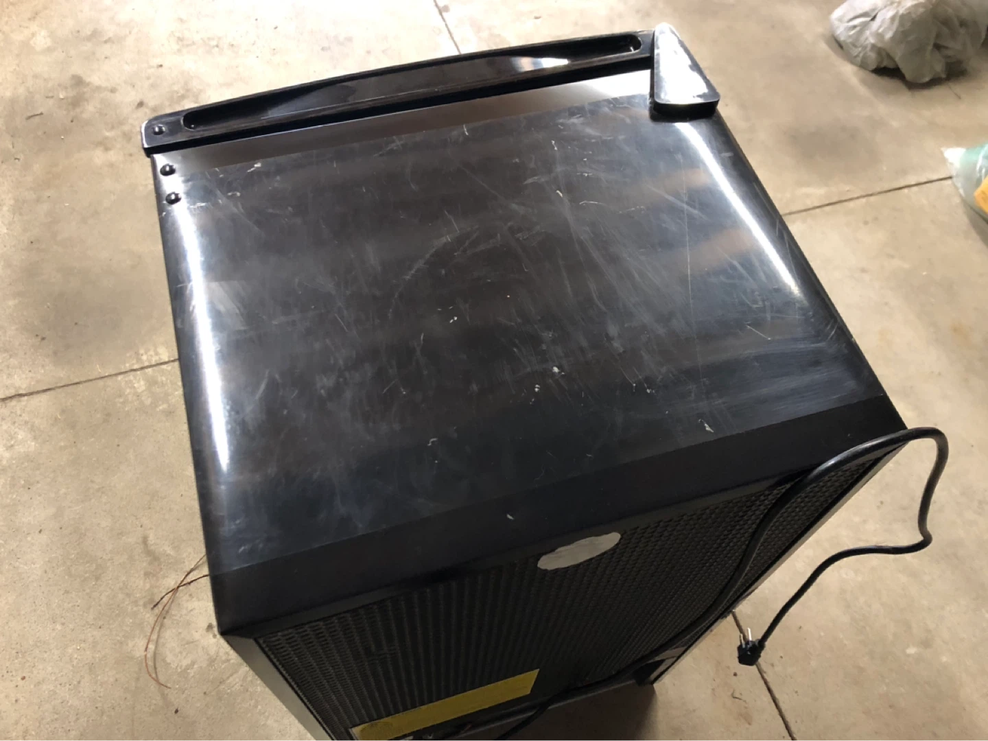 Arctic King Black 3.3 cu ft Mini Fridge - photo 4