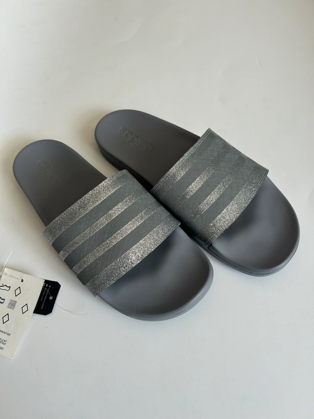 ADIDAS Adilette Comfort Slides ‘Shimmer Silver Grey’ BNWT - photo 2