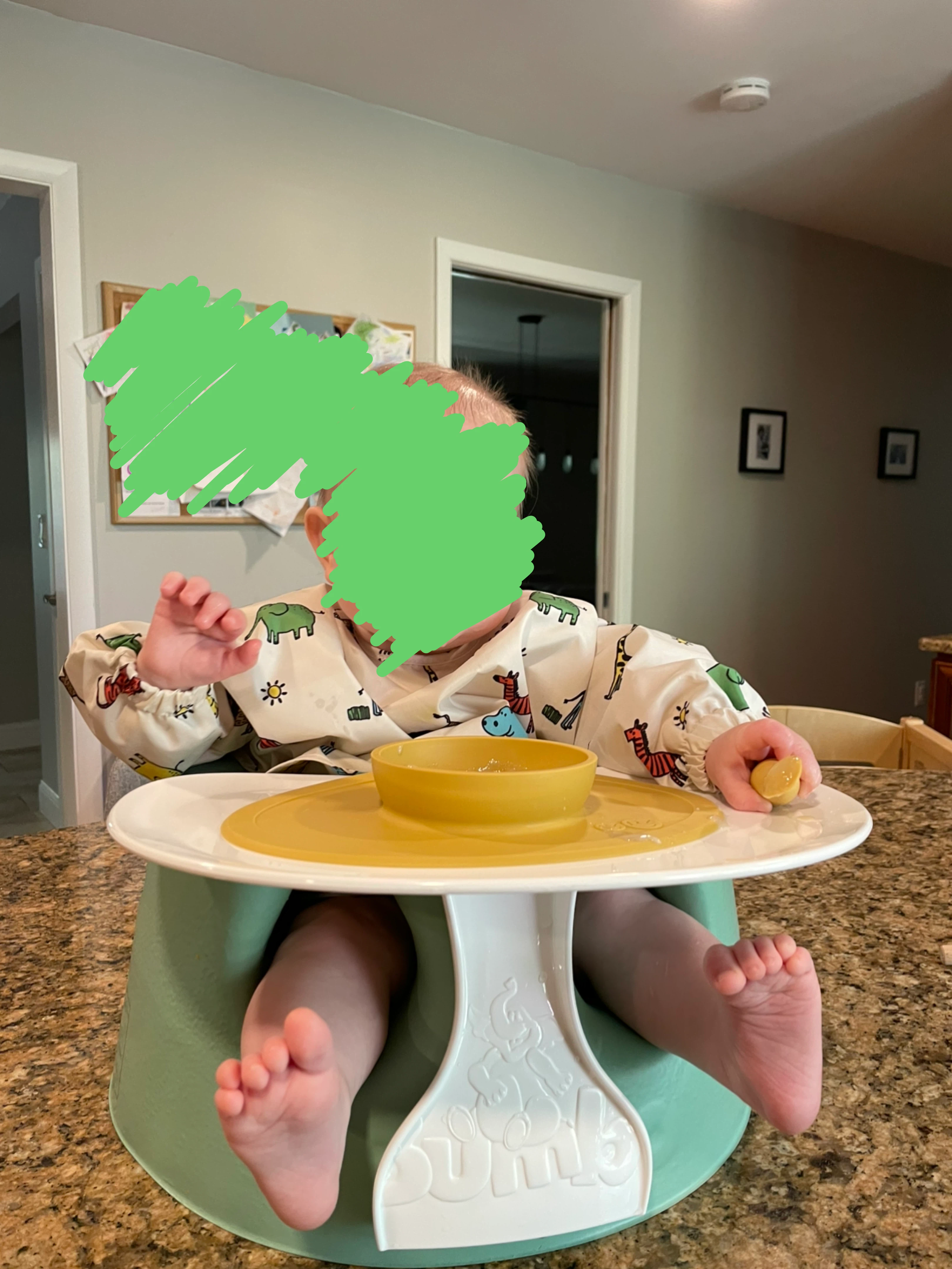 Bumbo floor seat and tray