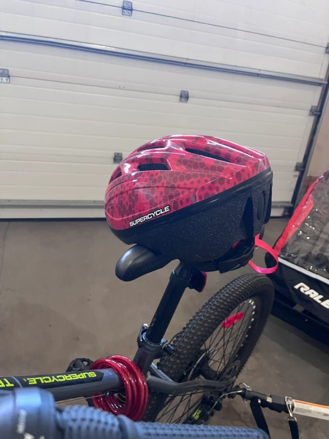 Red Bike Helmet - photo 5