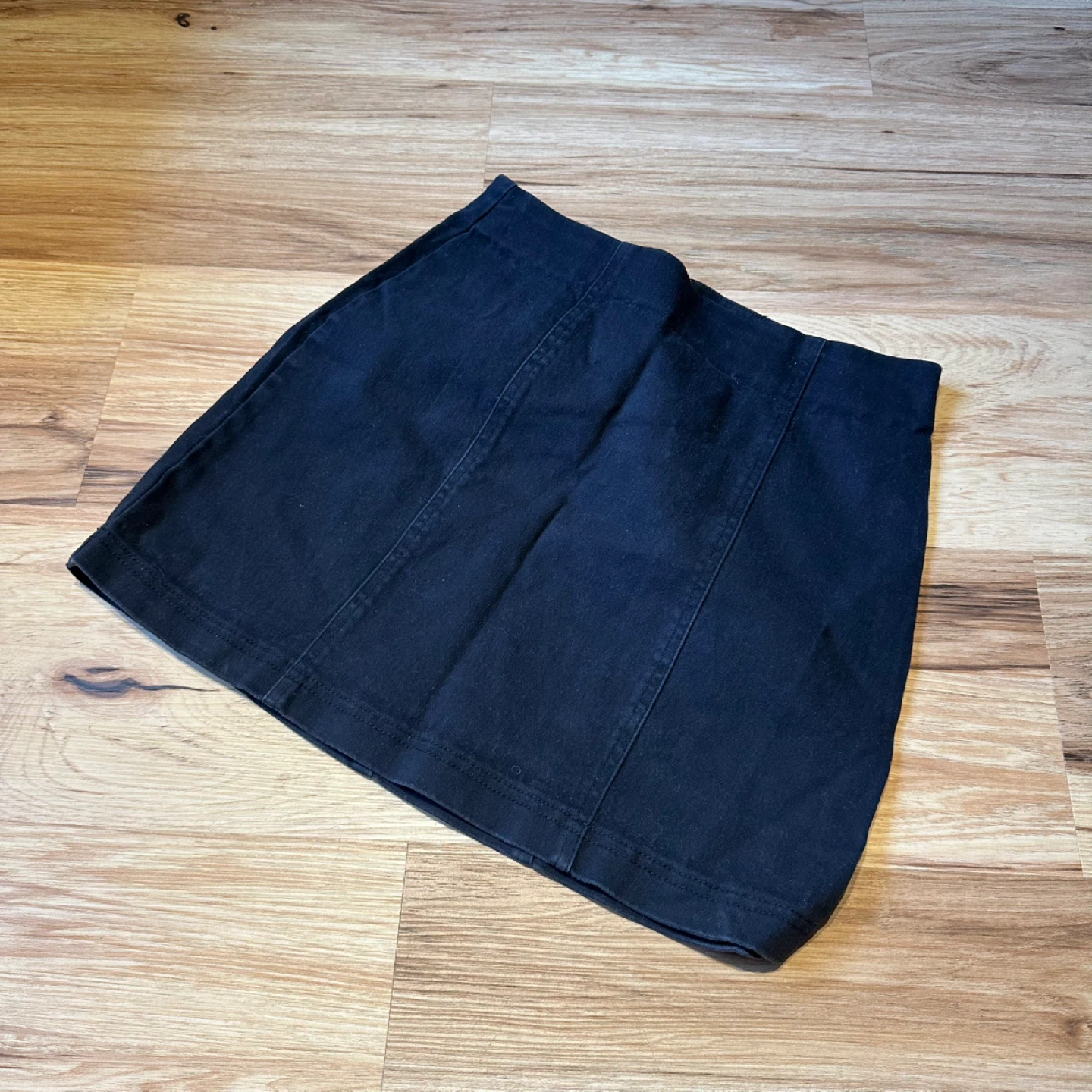 Forever 21 Black Mini Skirt - Size S - photo 2