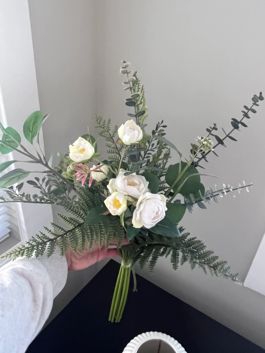 White Faux Floral in Ribbed Vase - photo 3