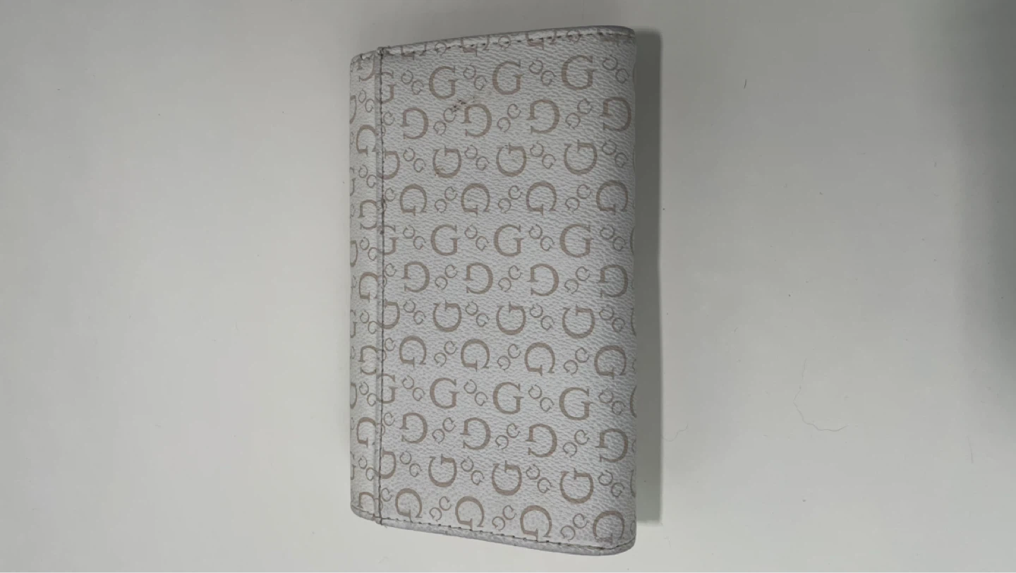 Guess Clutch Wallet - photo 3
