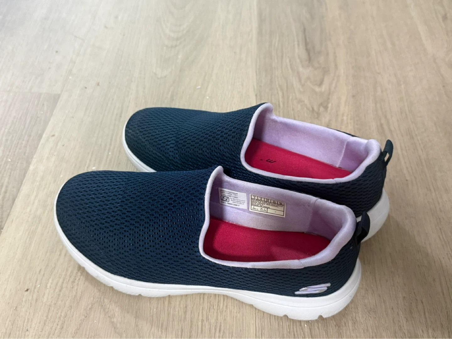 Skechers Go Walk Slip-On Women's Shoes Size 8.5