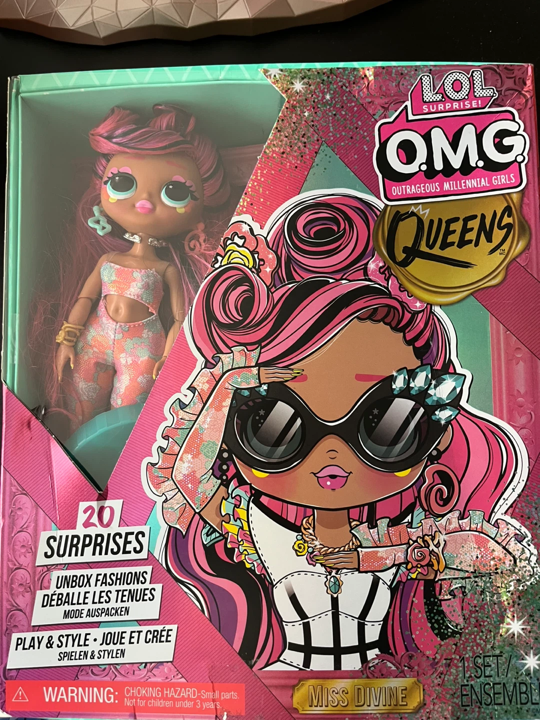 LOL Surprise OMG Queens Miss Divine Fashion Doll
