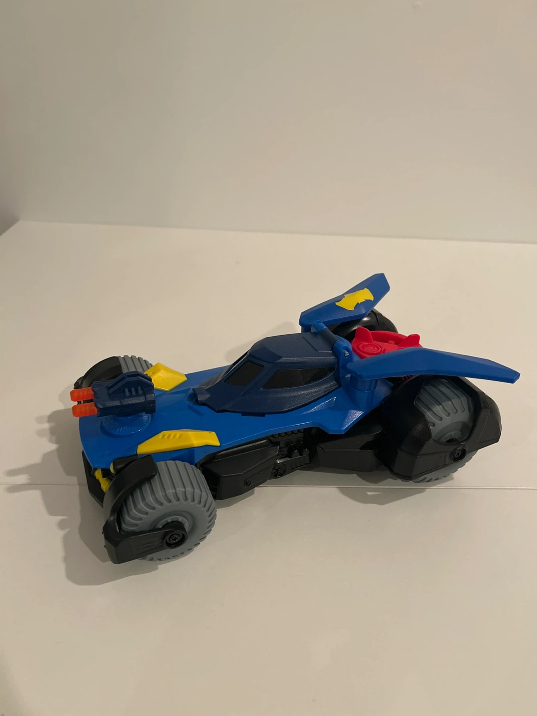 Fisher-Price Imaginext DC Super Friends Batcave play set - photo 2