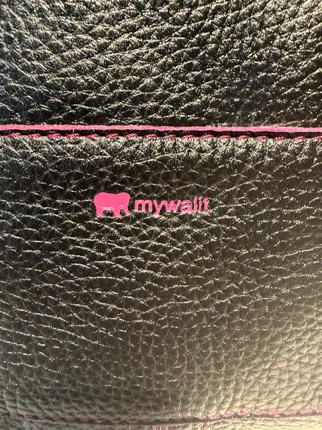 Leather Bucket Bag Mywalit Black/Pink - photo 3